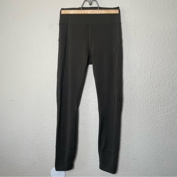 lululemon athletica Pants - Lululemon In Motion 25” Leggings Women’s 6 Olive Green Tight Workout Athletic